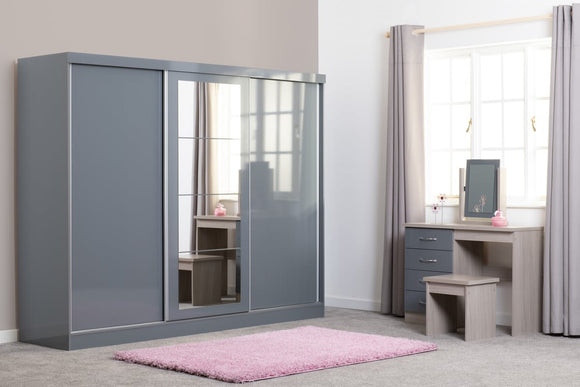 Utah 3 Door Sliding Wardrobe - Grey Gloss