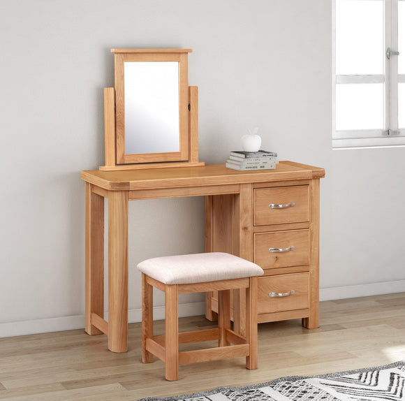 Chatsworth Oak Dressing Table, Stool And Mirror